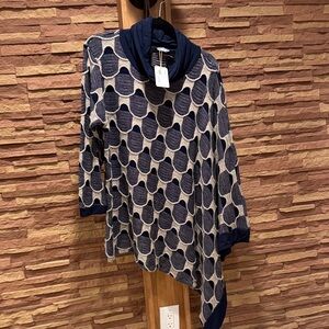 BNWT OKCU Navy and Cream Patterned Women's Sweater Poncho